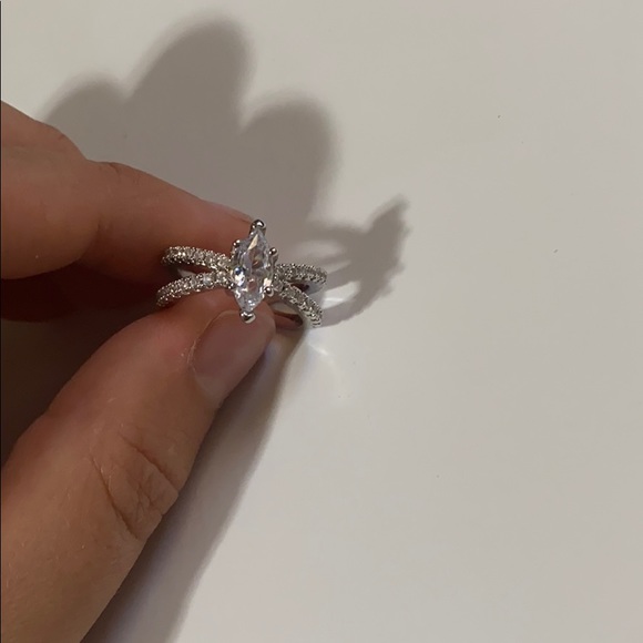 925 Sterling Silver Marquise Cut Sapphire Ring - Picture 6 of 7